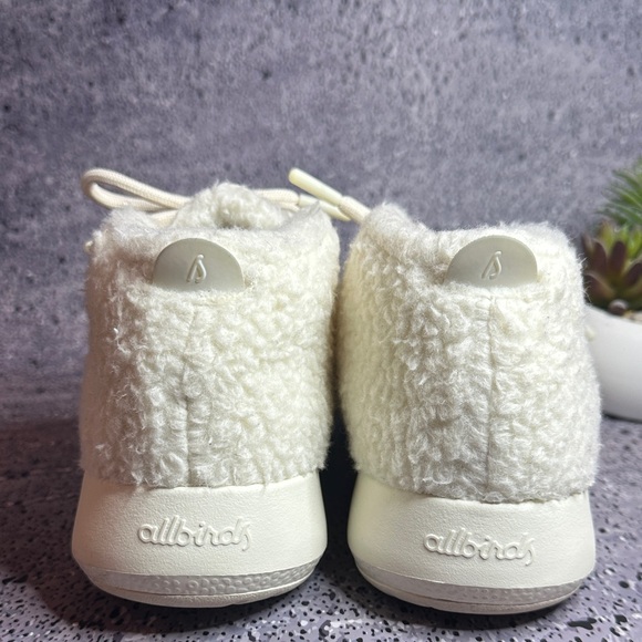 allbirds Wool Runner Fluffs in Natural White - Picture 4 of 6